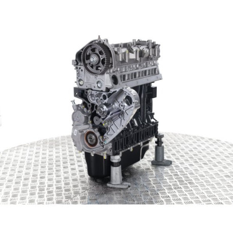 Motor IVECO tipo F1AFL... - Motor diésel desnudo reconstruido